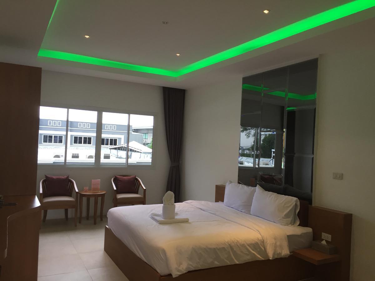 Motel Picasso Pattaya Exterior foto