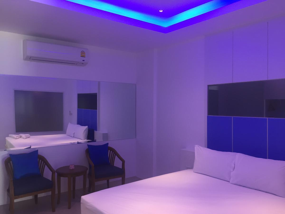 Motel Picasso Pattaya Exterior foto